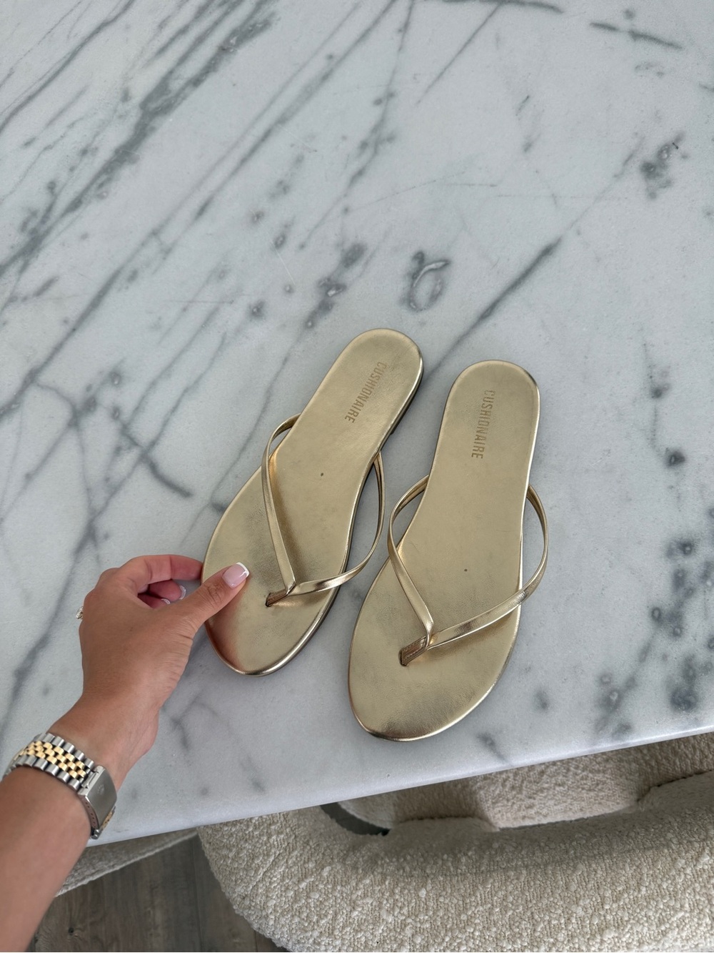 Gold Women's Metallic Flip Flop Sandals